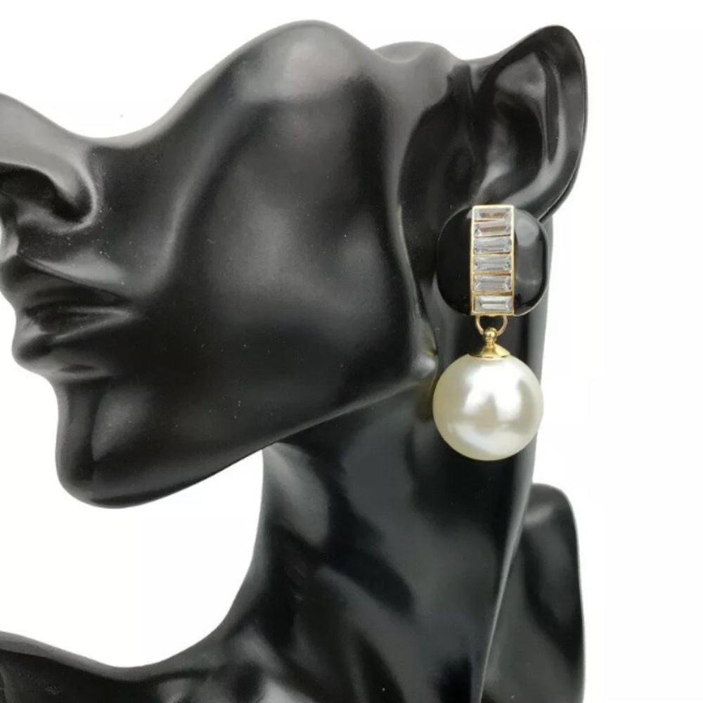 Beautiful Faux White Pearls Black Enamel Earrings